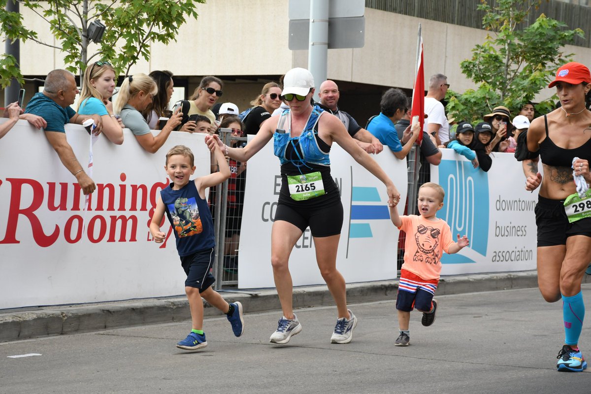 Big morning for physical activity, wellness, volunteerism, community and the beautiful sport of running.
Over 37,000 at <a href="/OttawaRaceWknd/">Tamarack Ottawa Race Weekend</a>
Over 16,000 at <a href="/ServusCU/">Servus Credit Union</a> Calgary Marathon
Marathons are booming!
<a href="/Edm_Marathon/">Servus Edm Marathon</a> <a href="/CityofEdmonton/">City of Edmonton</a> <a href="/ExploreEdmonton/">Explore Edmonton</a> @edmontondtwn #yegtourism #yegcc