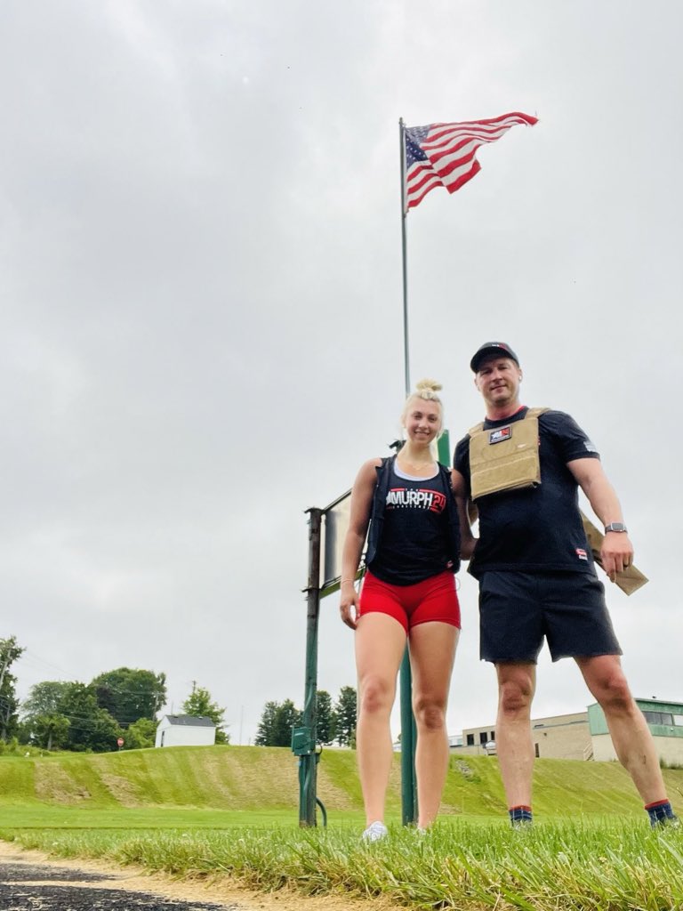 PghstevePSU's tweet photo. Raising em right!  Thank you for your service! #murph daughter beat me today both under 40mins https://t.co/iQrx3J1GhT