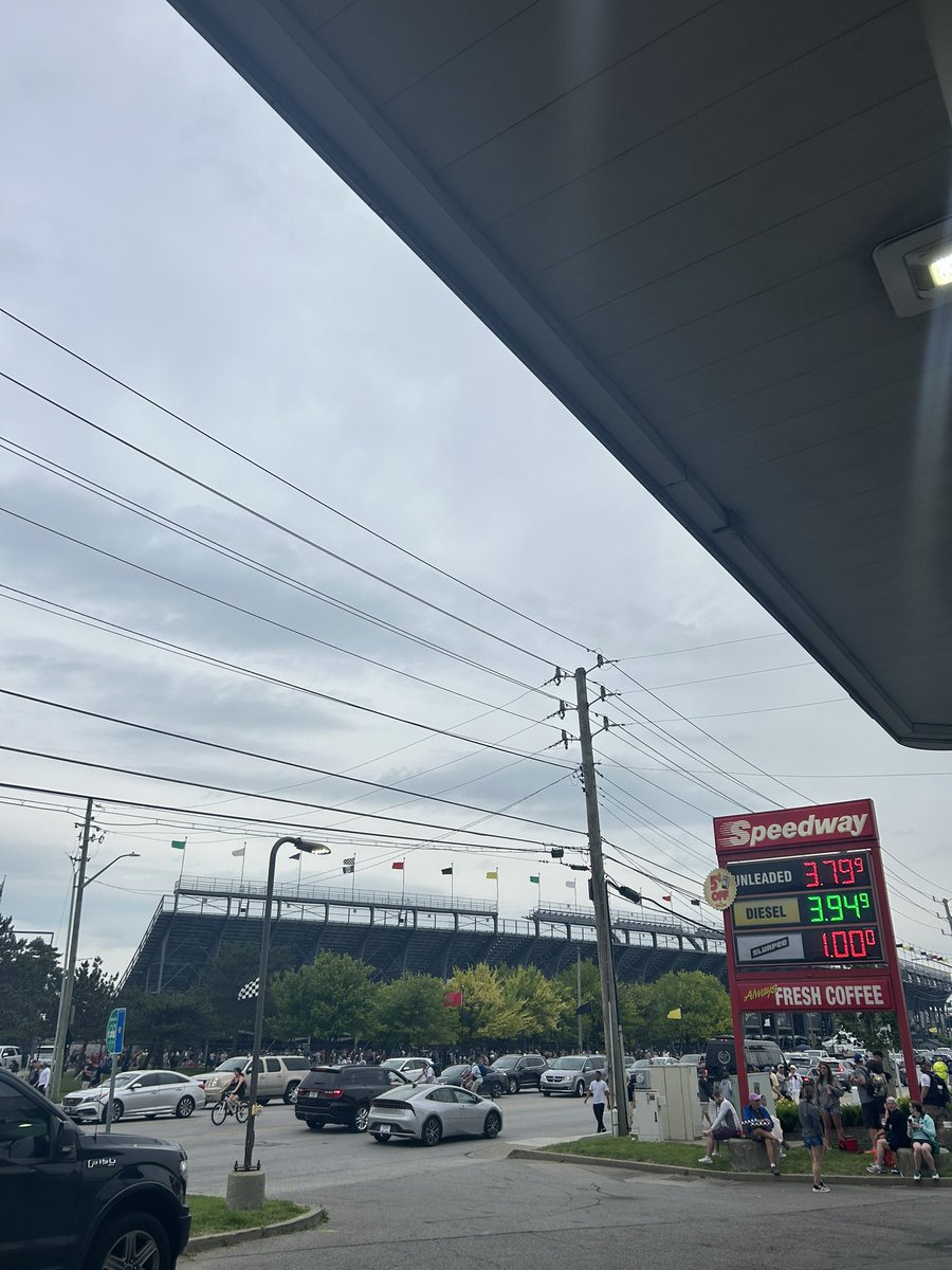 adamwren's tweet photo. A picture of the Speedway from a Speedway across the street in the town of Speedway, Indiana. https://t.co/ysvNMZSLNd