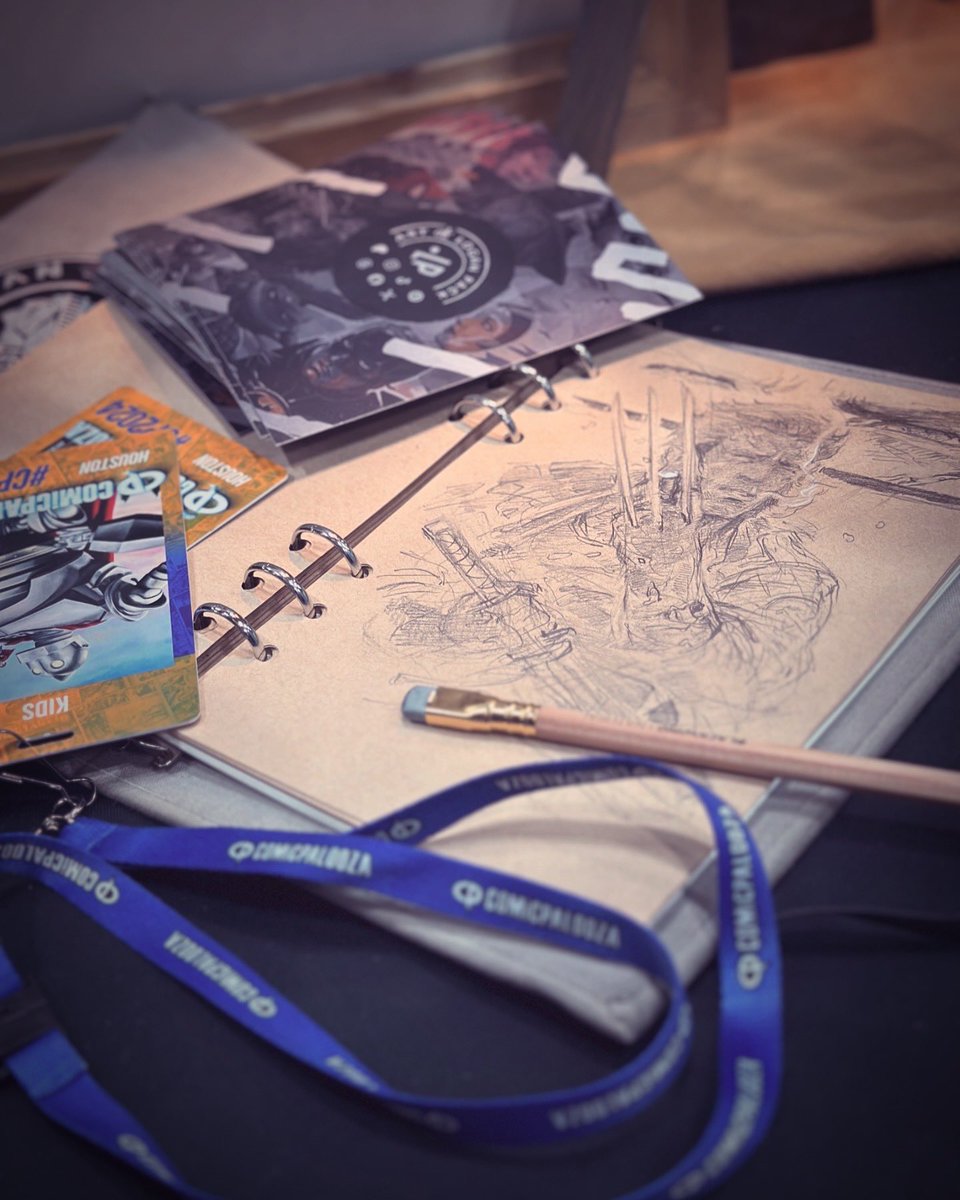 ARTofLOGANPACK's tweet photo. Forgot to post! But we got to go back to Houston for @Comicpalooza for the first time in a long time! Come on by booth 1210 if you’re here 🤙

#comicpalooza https://t.co/Nuuzqb7jJg