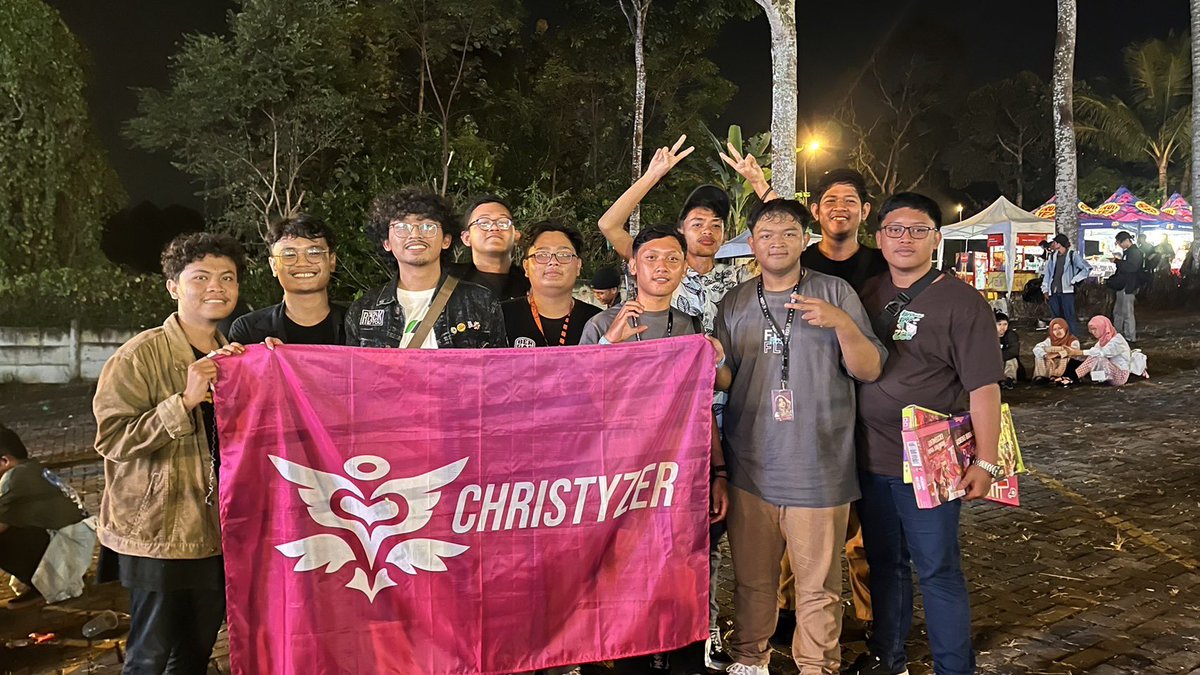 Christyzer's tweet photo. P tadi liat kita g @A_ChristyJKT48 ??? Thanks for tudey y sheng😗 u did well❣️ https://t.co/40OlKK9Emz