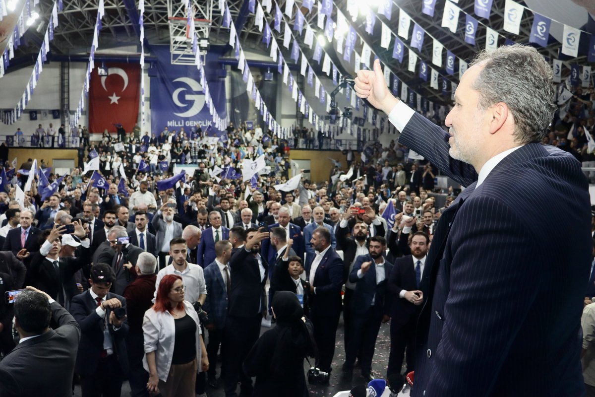 rprefahpartisi's tweet photo. Milli Gençlik Derneği’nin organize ettiği Milli Gençlik Şöleni, Genel Başkanımız Dr. Fatih Erbakan’ın katılımlarıyla büyük bir coşkuyla gerçekleştirildi. https://t.co/68FqroAI5C