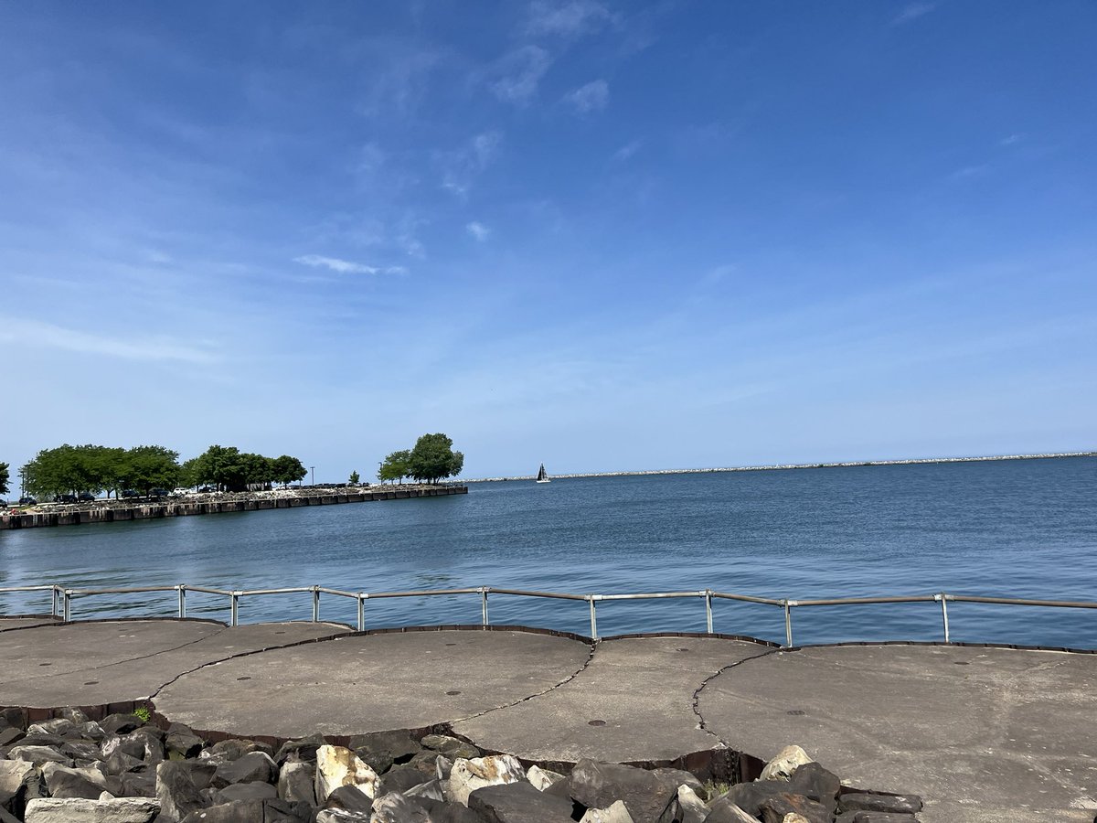 Hooray for the start of summer! Boo to careless, impatient drivers who don’t understand the #3feet law, like the woman in the white Chevy SUV who turned into Lakeside Yacht Club after buzzing me on N. Marginal Rd. #bike #bicycle <a href="/Bike_CLE/">Bike Cleveland</a>