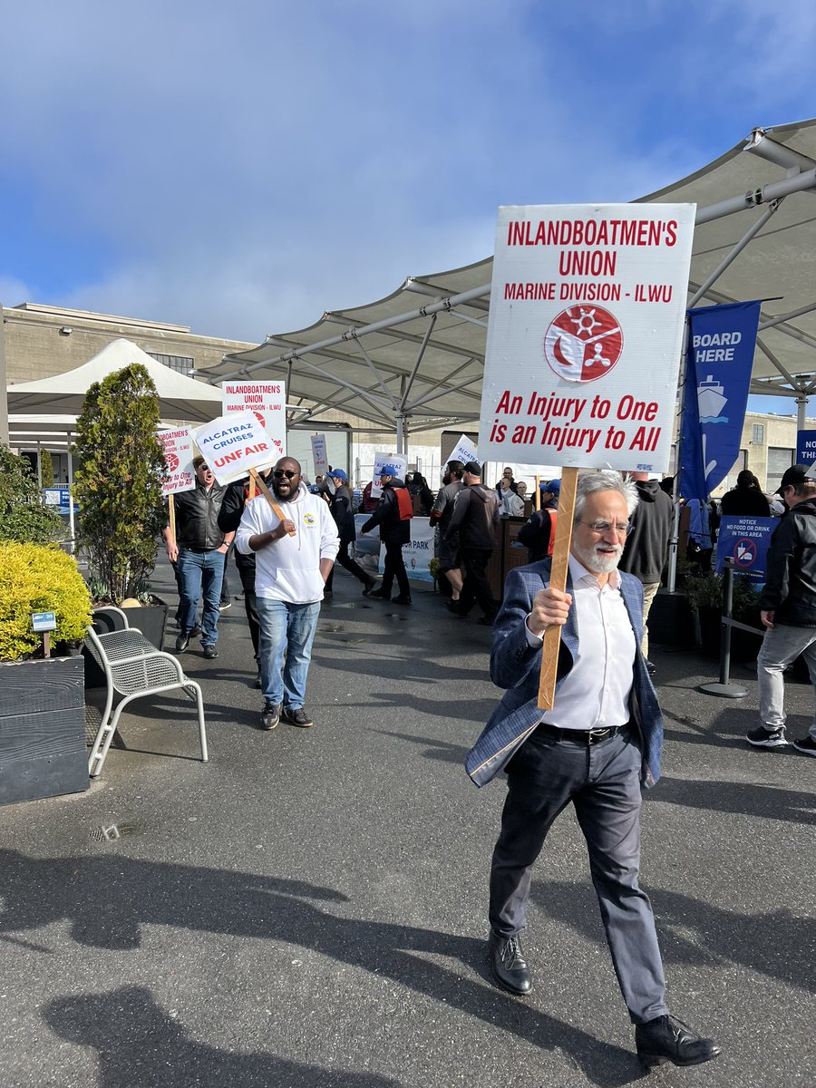 Islandboatmens Union Marine Division-ILWU went on strike yesterday. Workers for the only provider of ferries to Alcatraz Island & their supporters turned out to contest unfair labor practices They are standing up for labor rights for workers at the pier & workers everywhere.