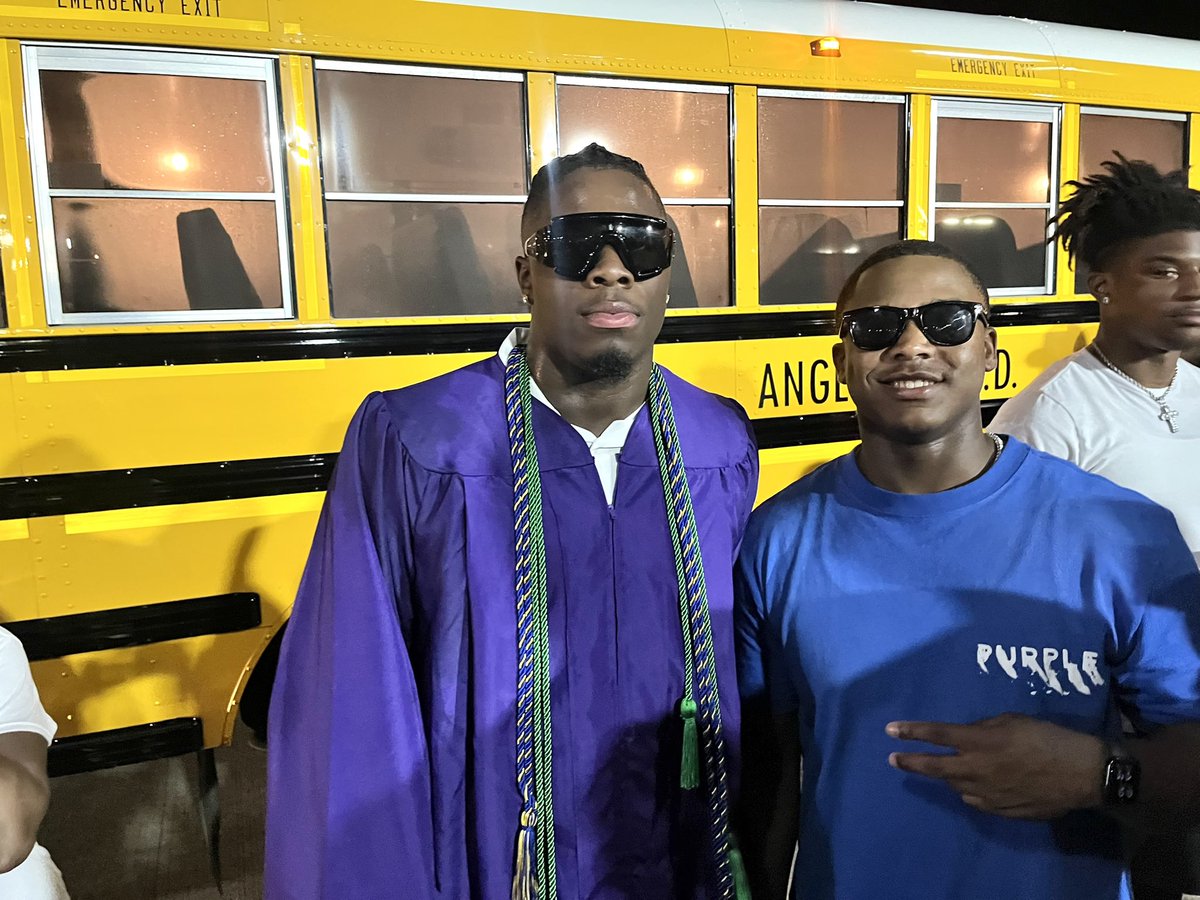 LaTisha Staten (@latishastaten9) on Twitter photo I love these young men and Iโm so proud of everything that theyโve accomplished so far. The best is yet to come and I canโt wait to see it. Always down for each other. #TCU #MHB #SFA <a href="/RJStaten8/">Robert Staten</a> <a href="/braylen_kizzee/">Braylen Kizzee</a> <a href="/jeremypayne__/">Jeremy Payne</a> I love these young men and Iโm so proud of everything that theyโve accomplished so far. The best is yet to come and I canโt wait to see it. Always down for each other. #TCU #MHB #SFA <a href="/RJStaten8/">Robert Staten</a> <a href="/braylen_kizzee/">Braylen Kizzee</a> <a href="/jeremypayne__/">Jeremy Payne</a>