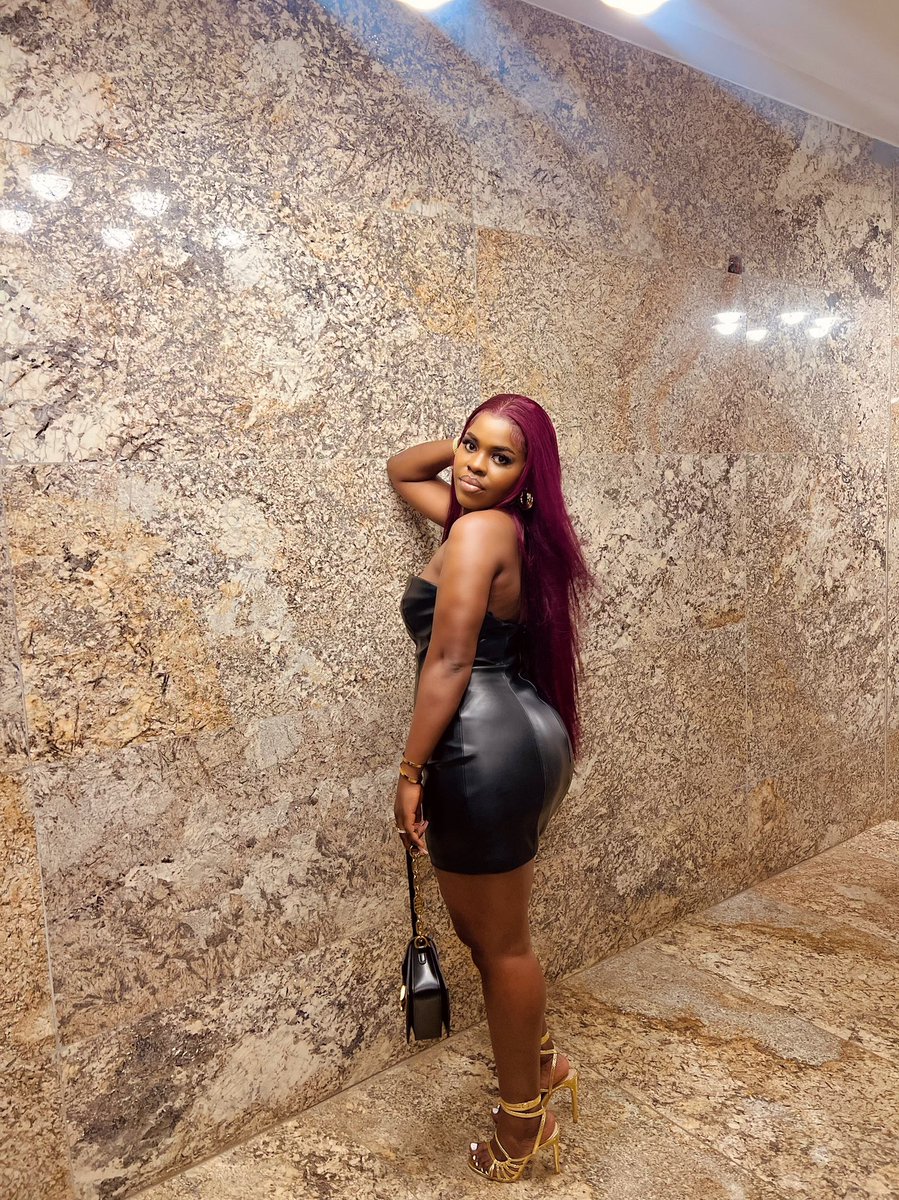 Symply_Phyl's tweet image. Just a Blessed Girl popping up on your screen 🤭❤️