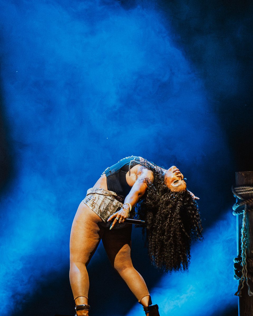 Capturesbyseth tweet media