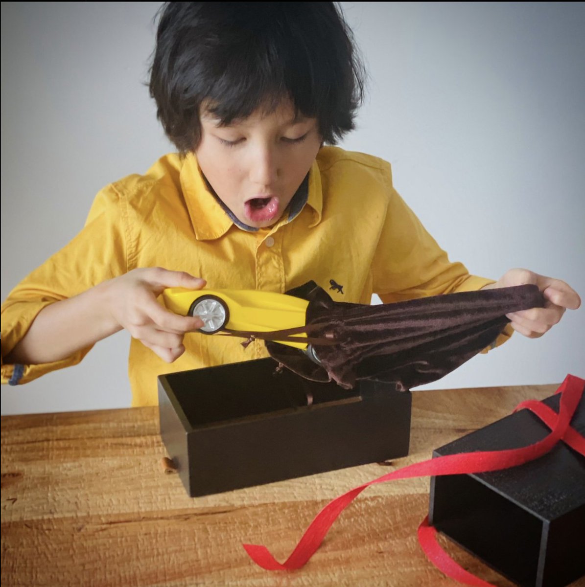 🎁✨ One gift they truly want beats a pile of small ones! #TeddyParty #SustainableGifting #UnboxingJoy #BirthdayMagic