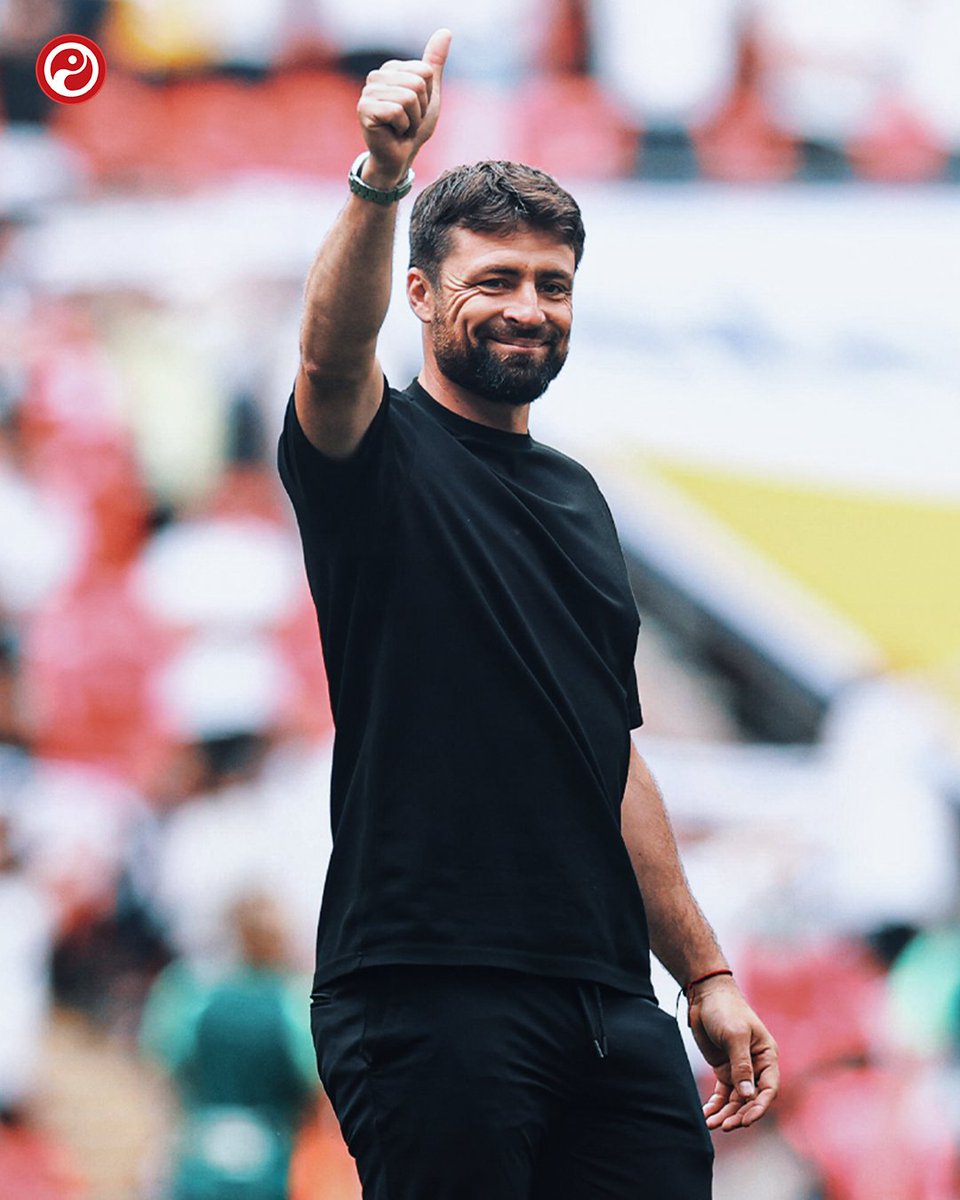 Squawka's tweet image. For the first time in their history, Southampton have been promoted back to the top flight in the season following relegation. 

Russel Martin leads the Saints straight back to the Premier League. 🆙