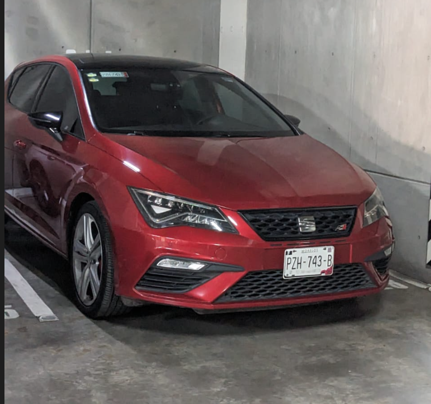 mosaicomx's tweet image. ALERTA *

No compres autos en CDMX, y de AUTOS SEMINUEVOS DEVOL o SEMINUEVOS LA VILLA.  - - - - - SON ROBADOS.

Este cupra Leon placas PZH-743-B color rojo fue robado hace 35 días.

#autosrobados #fraude #devol #LaVilla