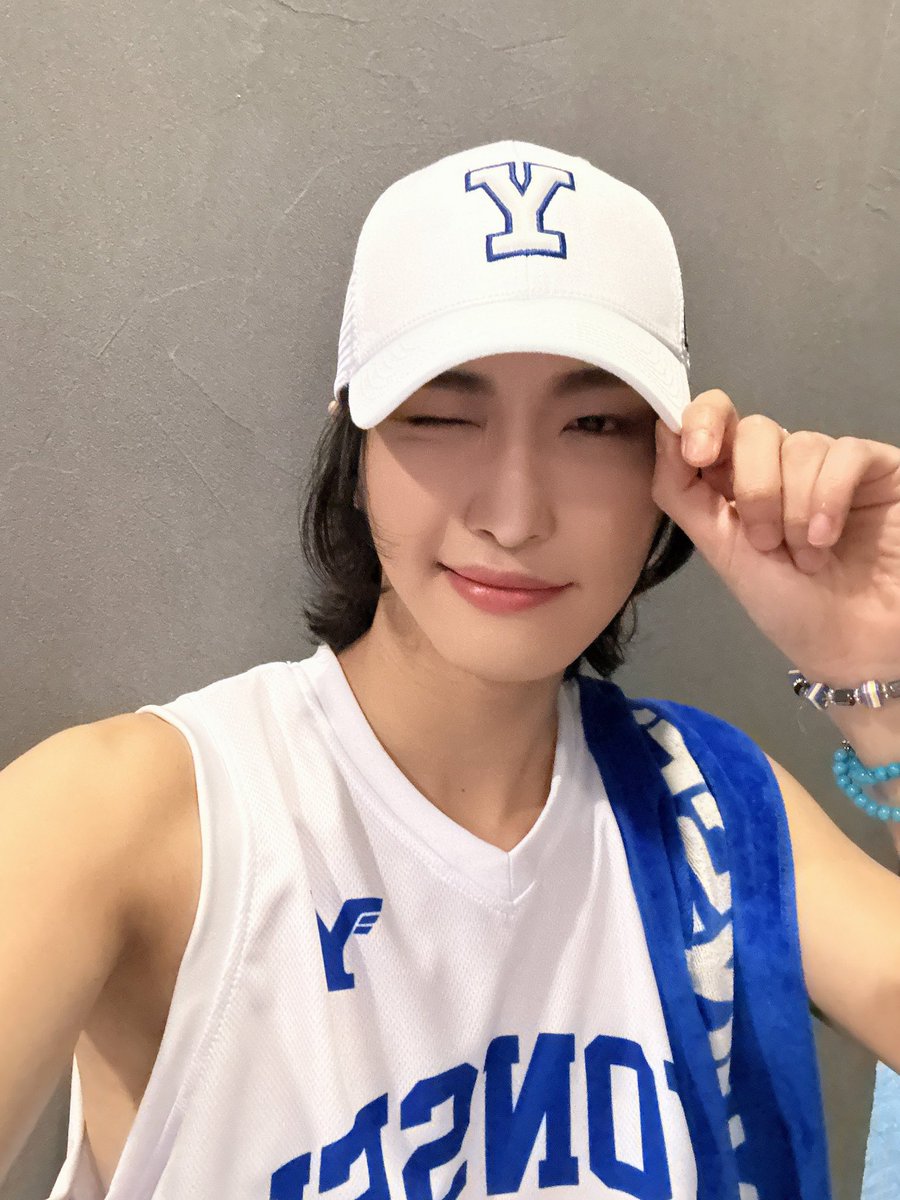 nobodylikehwa's tweet photo. [📷] 240526 | TOKTOQ 

[#SEONGHWA] sleep well everyone 💙🫶🏻
#ATEEZ #에이티즈 @ATEEZofficial https://t.co/APxMLftPmB
