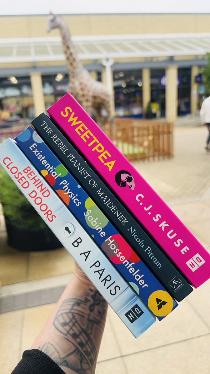 Miss Queen tweet media