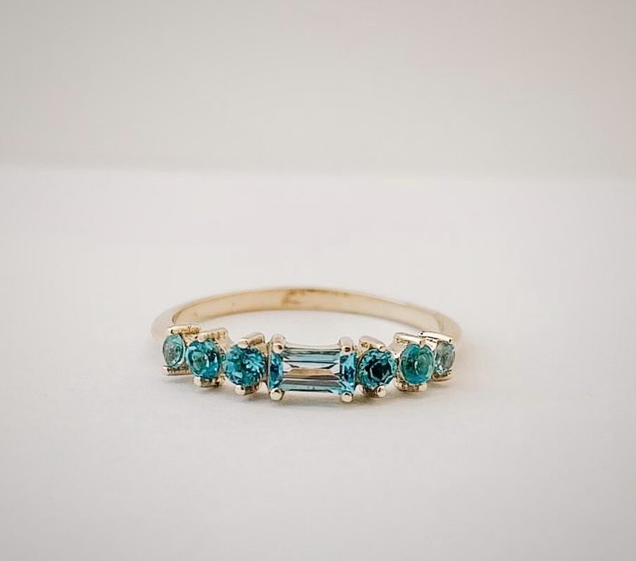 9ct Gold Blue Topaz Half Eternity Ring - Commissioned ! 

For commissions contact us on 0711871850 or info@fjietfjieuw.co.za

#9ctgold #9ctyellowgold #bluetopaz #halfeternity #halfeternityring  #commissioned #fjietfjieuw #wedeliverhappiness