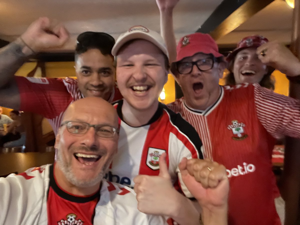 AlanFyall's tweet photo. 🤩🤩🤩🤩🤮 ⁦@mattn1827⁩ @pauleryan1141 ⁦@TimTopham⁩ ⁦@AfflictedSt21⁩ https://t.co/TfFto3Jhsb