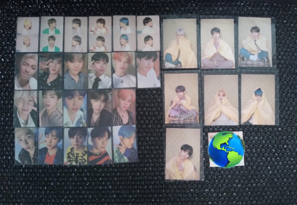 jikoocollect's tweet photo. Prévia Set BTS  Persona #INA

- Photocards: 22 reais cada + freteS
- Postcards: 15 reais cada + freteS
- Post de claim será lançado amanhã as 15:00

*Ainda não é venda, ceg inter que vem da indonésia* 🇮🇩 https://t.co/BksambFvyO