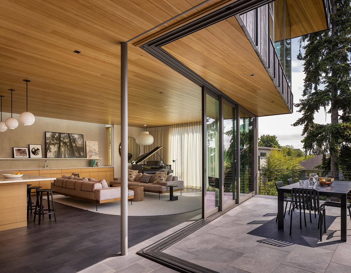 Designed by Prentiss + Balance + Wickline Architects, Wallingford House is set in a dense Seattle neighbourhood, this urban infill residence sits on a tight slopes e-architect.com/seattle/wallin… #architects #seattlehome #seattlearchitecture #seattle