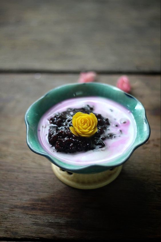 BELGRAVEINTLSCH's tweet photo. ; desserts. https://t.co/eZ2VfATRxd