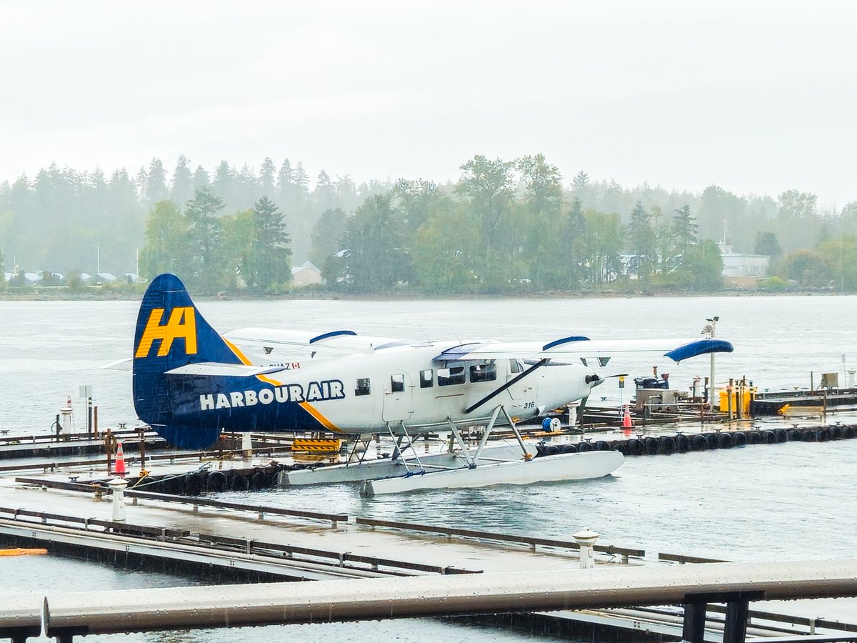 Enjoying a tasty espresso before stepping on to my first ever seaplane flight to Whistler, Canada 🇨🇦

Glad to be making this trip on a @HarbourAirLtd plane, which is the largest airline of its kind in North America.

Bad weather won't stop my excitement today 🤩
#HarbourAir