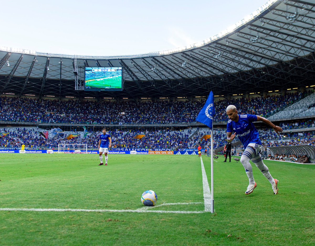 Cruzeiro's tweet photo. Fim de semana sem jogo… e só um pensamento na mente: que saudade de ver o Cabuloso em campo! 💙 https://t.co/3a343w32Nh