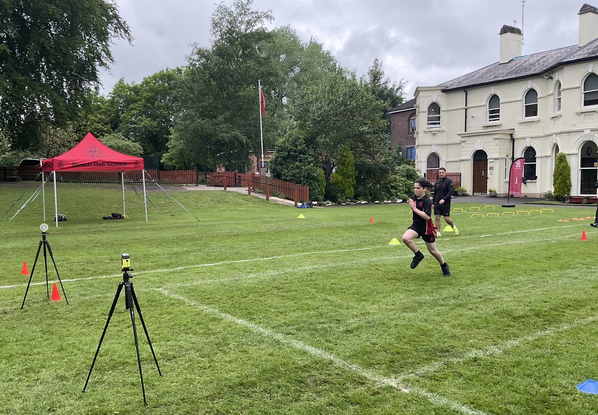 What a great way to end the half-term for our pupils @beechhall_macc 🏃 🏃🏻‍♀️ 🏃🏽‍♂️ #teamgb #olympics #schoolsport #athletics @olympics @olympic_paris 🇬🇧🥇@BeechHallHead