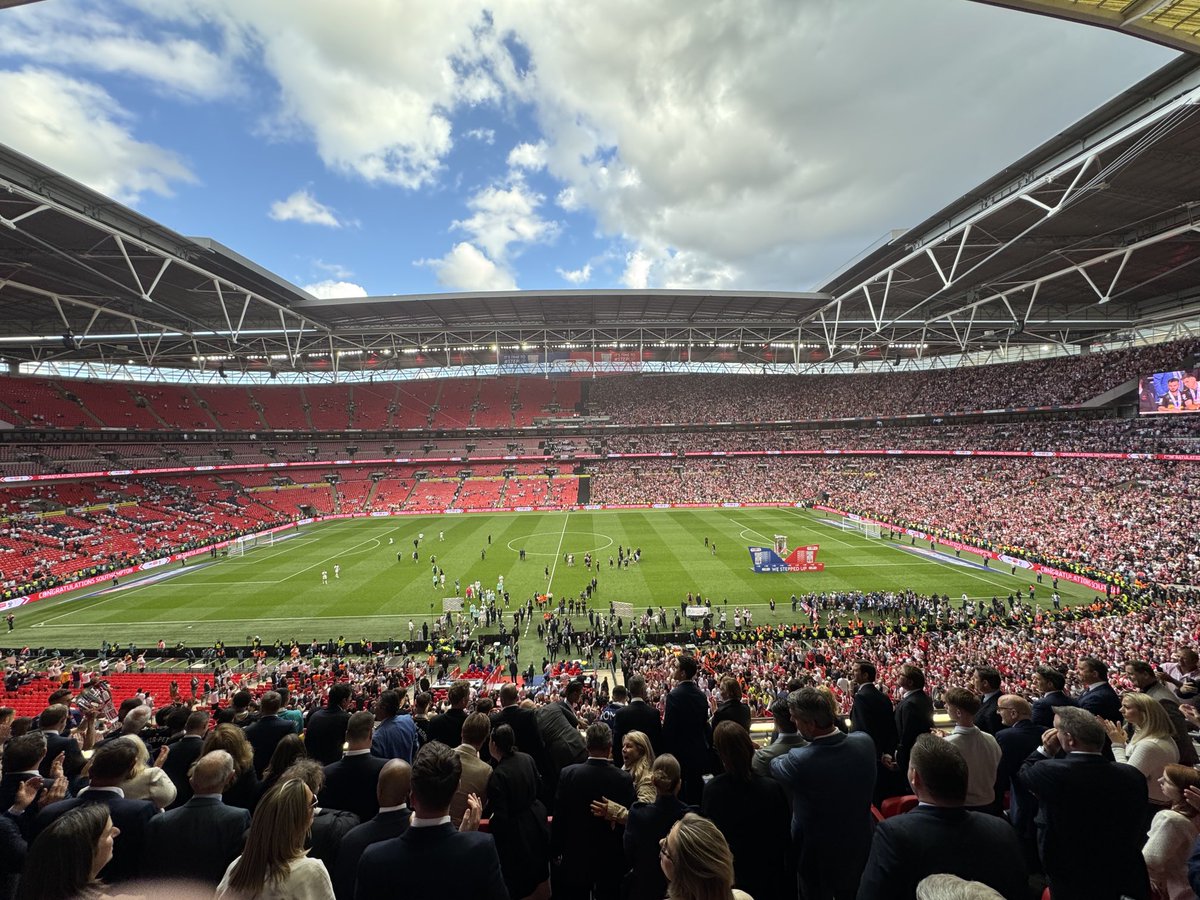 Chris Anderson tweet media