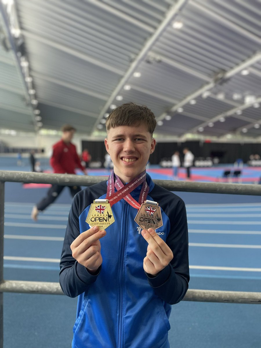 @LHS_HWB Peter sellwood won gold in the P23 para taekwondo, defeating the U30 European champion in the final. He won bronze in the mainstream U17 teams event and finished 14 out of 34 in his individual event. Peter loved the experience in his first time representing team GB.