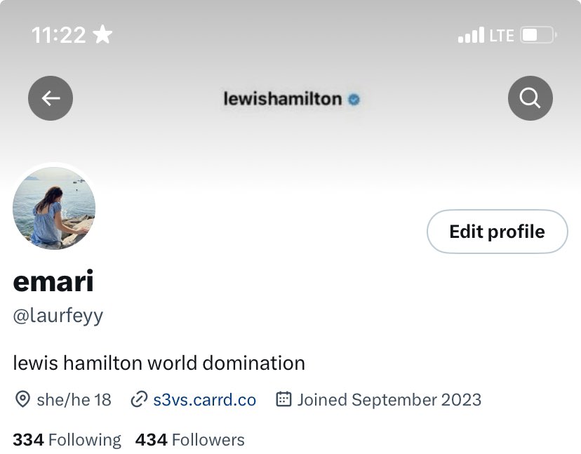 laur tweet media