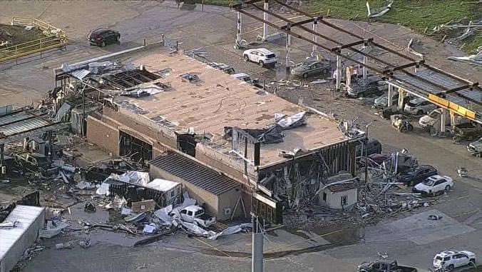 tdohrmann's tweet image. #ValleyView Devastating hit. Lives lost including small children. 😢