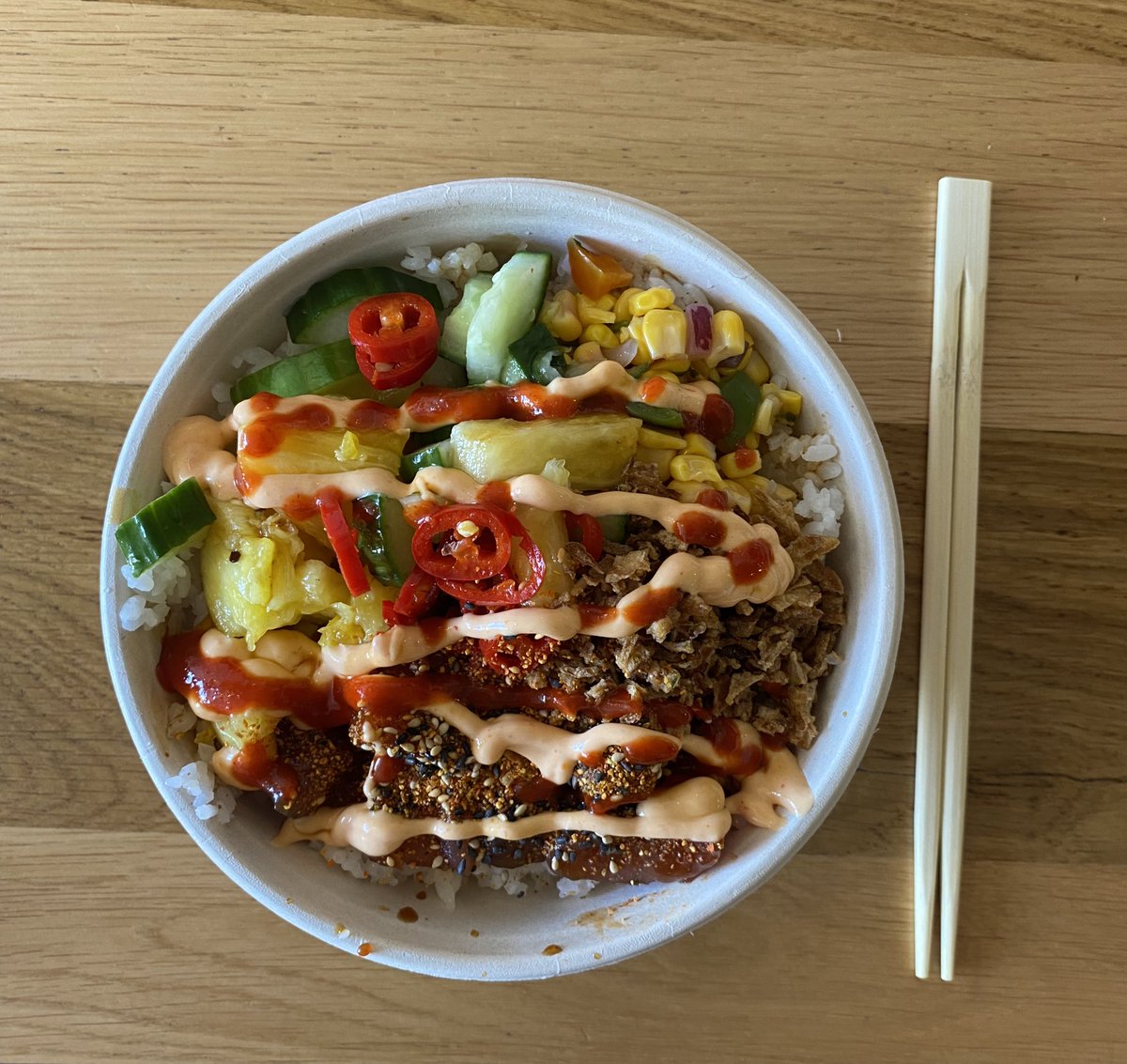 Poke bowl lunch is actually soul healing 😚🩵🌸