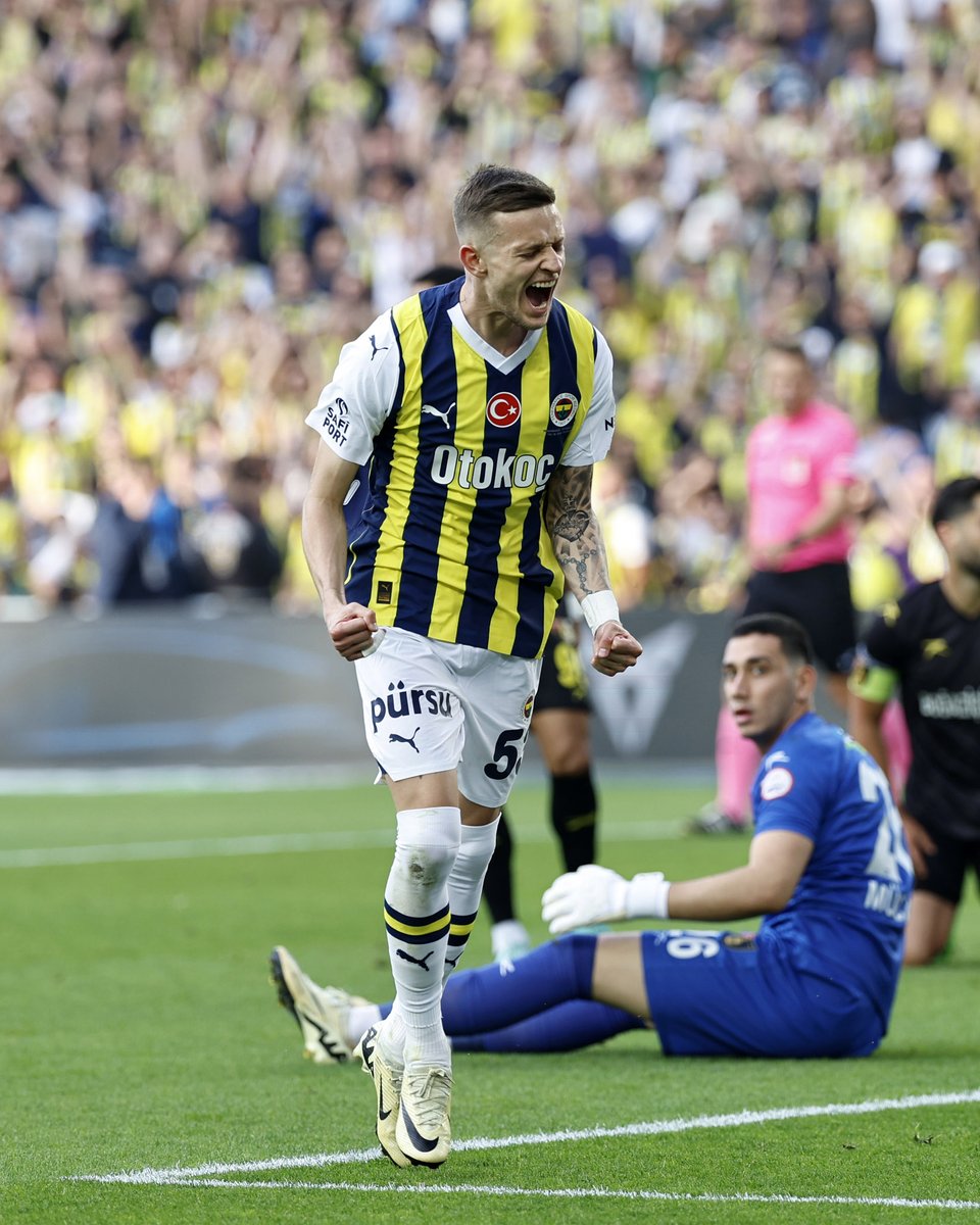 𝐒𝐞𝐛𝐚𝐬𝐭𝐢𝐚𝐧 𝐒𝐳𝐲𝐦𝐚𝐧𝐬𝐤𝐢 ⚡