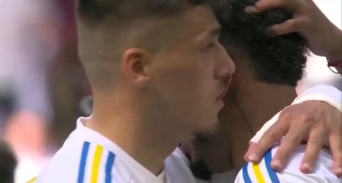 ThatTownFan's tweet photo. ๐๐๐
โI believe itโs quietโ ๐บ๐ถ
#htfc #htafc #football #lufc #PlayoffsFinal #SkyBetChampionship https://t.co/H2KNDMi325