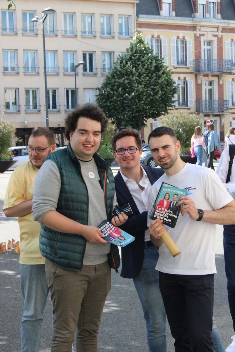 Les Jeunes avec Macron Centre-Val de Loire tweet media