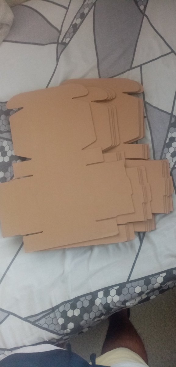 Itscccart's tweet photo. #cccartsellz 
Wts lfb packing matts

➡️Bubble Wrap 10 meters
➡️ Bubble mailer 20 pcs two sizes
➡️Curagation box 14 pcs
➡️ Small storage boxes 10 pcs

Dm me po inch https://t.co/xYVAgMPImg