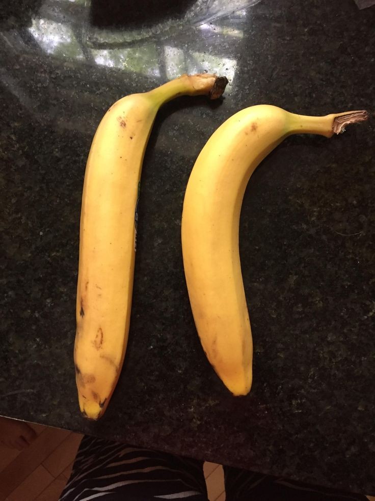 NutritionistKD's tweet photo. Do you like it curved or straight ? 🤔 

Whatever the size 🙄 Yellow bananas are packed with essential vitamins and minerals, including vitamin C, vitamin B6, potassium, and dietary fiber. 

#NutritionistVoice | #NutritionCommandCentre https://t.co/5jbQyZErNe