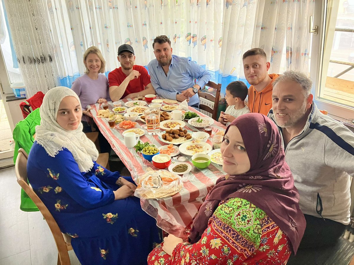 Een verrassend onthaal in de schildersbuurt tijdens gesprekken met bewoners deze ochtend. Mensen maken zich zorgen over de toekomst. Saamhorigheid en samenwerking zijn belangrijk niet alleen in Den Haag, maar ook in Europa. Stem op 6 juni lijst1 plek 11 #StemVoorEuropa