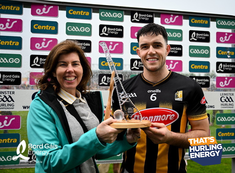 Paddy Deegan of @KilkennyCLG is presented with his Bord Gáis Energy Man of the Match Award by our very own Meadhbh Quinn, Head of Marketing, after the Leinster #GAA #Hurling Senior Championship Round 5 match between Kilkenny and @OfficialWexGAA 🏆