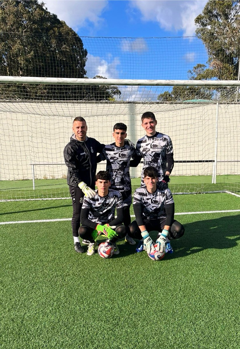 Trabajo espectacular chavales 👏🏻👏🏻
Ascenso a División de Honor ✅
Ascenso a Liga Nacional ✅
<a href="/CanteraRAI/">Cantera Real Avilés Industrial</a> <a href="/RealAvilesInd/">Real Avilés Industrial</a>