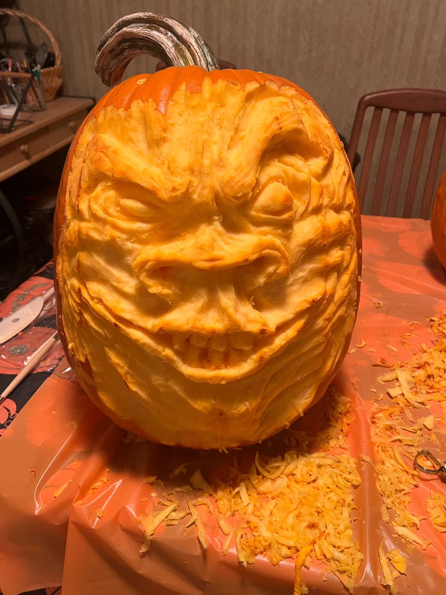 Was going through old photos and only just realized that this pumpkin is Mulgarath. <a href="/TonyDiTerlizzi/">Tony DiTerlizzi</a> has apparently infected my brain. In a good way.