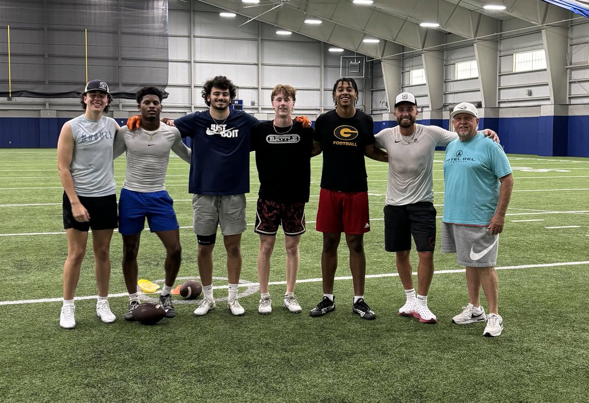 Joe Dickinson (@qbclub12) on Twitter photo Sunday morning brunch ..in memory of the dudes who work in silence ..if you weren't there you missed a great feast ..🤫🤫🤐<a href="/_slade_10/">Slade Bolden</a> @max Wilson ..not pictured Cashion Ethan and Arkansas Austin 🥱🥱 Sunday morning brunch ..in memory of the dudes who work in silence ..if you weren't there you missed a great feast ..🤫🤫🤐<a href="/_slade_10/">Slade Bolden</a> @max Wilson ..not pictured Cashion Ethan and Arkansas Austin 🥱🥱