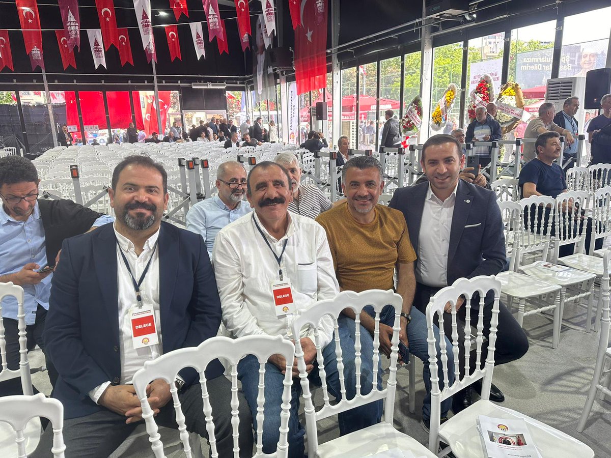 Umutyldrm48's tweet photo. Sivas Konfederasyonu 4. Olağan Genel Kurulu tekrar başkan seçilen Murat Yarim ve yönetim kurulunu tebrik eder başarılar dileriz.
@inanguney @ergin56
#sivaskonfederasyonu
#imranlı #bahadun https://t.co/ROuaUhOh23