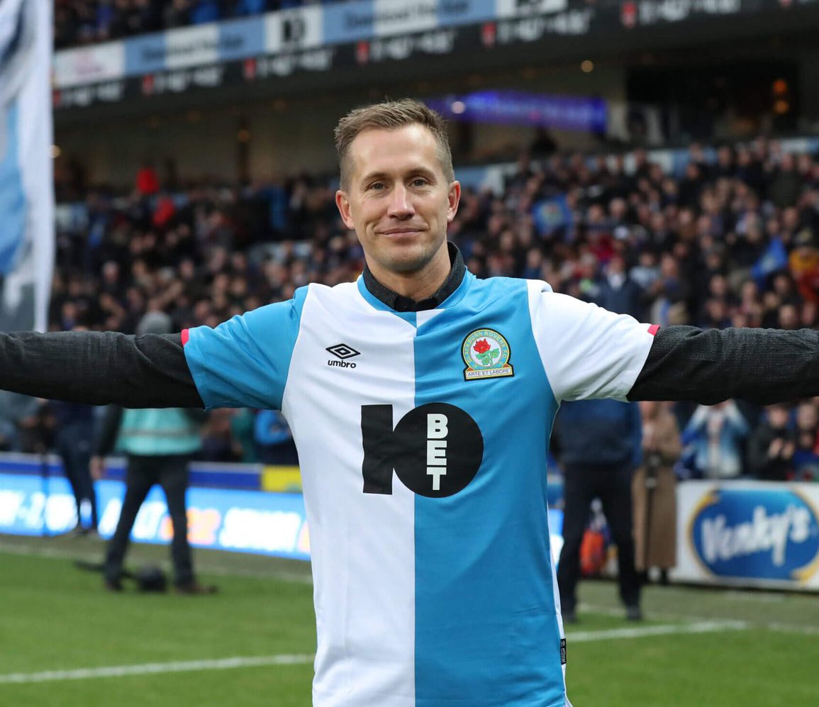 Big news. Morten Gamst Pedersen is a free agent. 42 and still going strong. He’s had a few offers, including one from Senegal. Says he’s “ready for an adventure”
