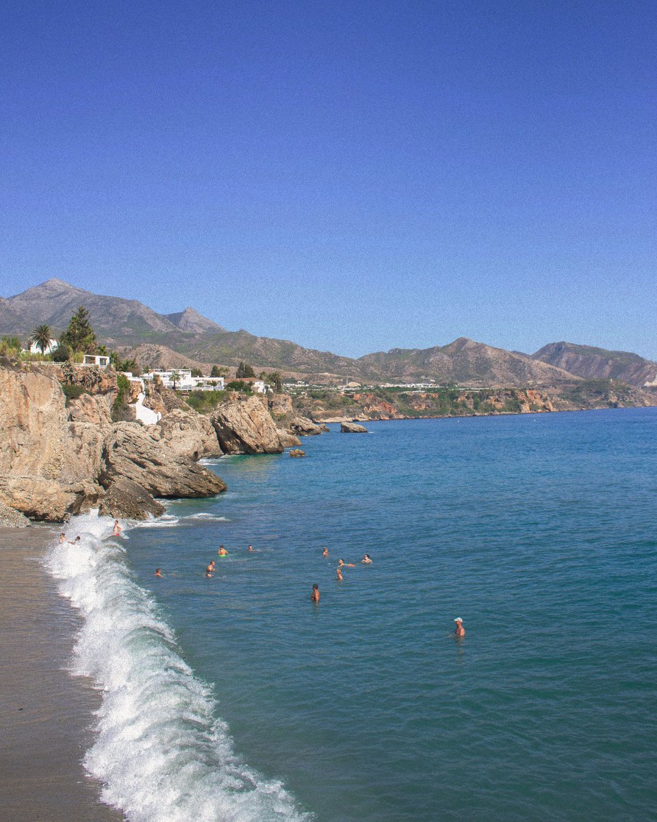 A June trip to Malaga, Spain means: - Beautiful weather - Warm enough temps to dip in the ocean - Fewer crowds - Need we say more?! tripadv.sr/3KxsuOx