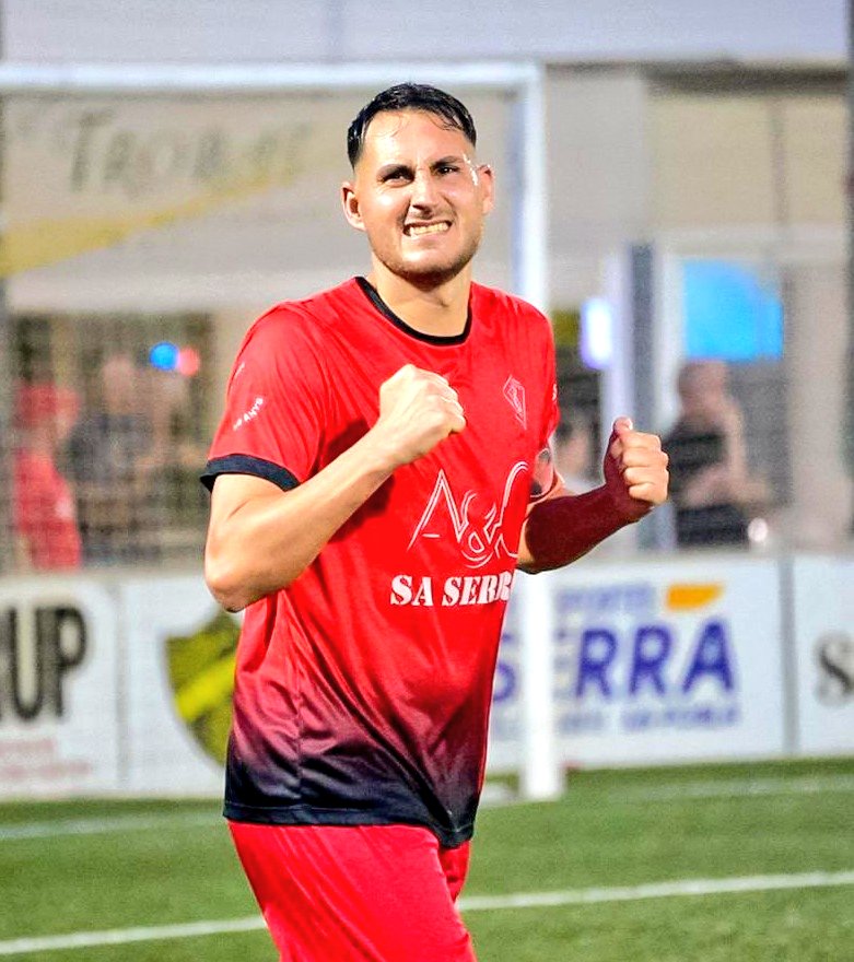 El <a href="/clubecampos/">CE Campos</a> de <a href="/juanvichcaldes/">juan vich</a> y el INCOMBUSTIBLE <a href="/BaltiRigo/">Balti Rigo</a> tras una NOTABLE  temporada REGRESA a Tercera División. El ex responsable del fútbol Base del <a href="/atleticbalears/">Atlético Baleares</a> en su primera INCURSIÓN en el banquillo logra un ASCENSO  histórico y merecido para el club CENTENARIO.