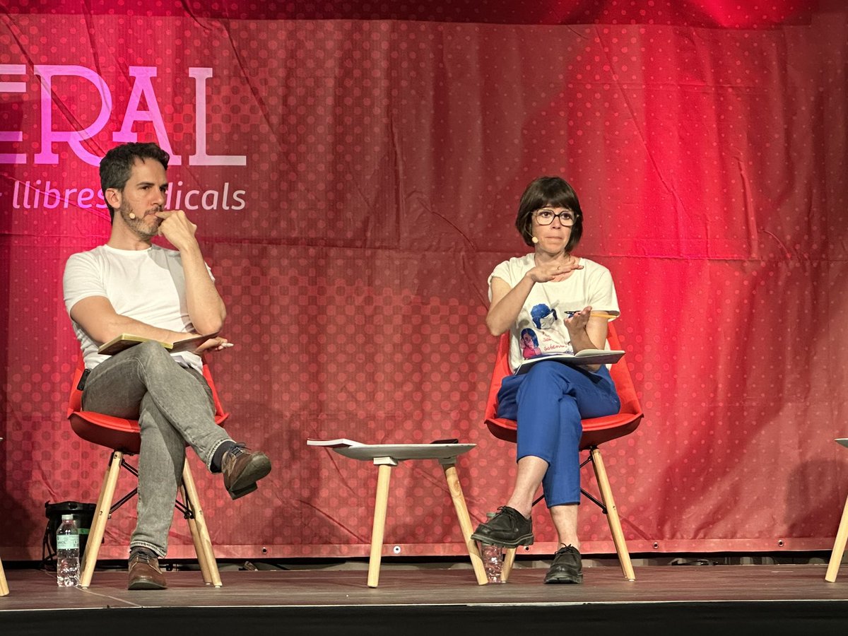 econ_socialcat's tweet photo. @resistimalgotic 🗣️ Un dels reptes del cooperativisme és veure com intervenim el sòl privat per protegir-lo.
Laia Forné, sòcia de @ladiversacoop
#ConversESS #cooperativisme https://t.co/JAHOmhCiSS