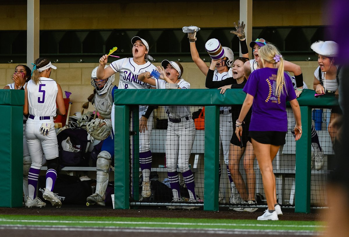 Guyer and Sanger both punched their tickets to the state softball tournament, and now their brackets have been finalized by the UIL.

See all the relevant info for their semifinal showdowns:
dentonrc.com/sports/high_sc…