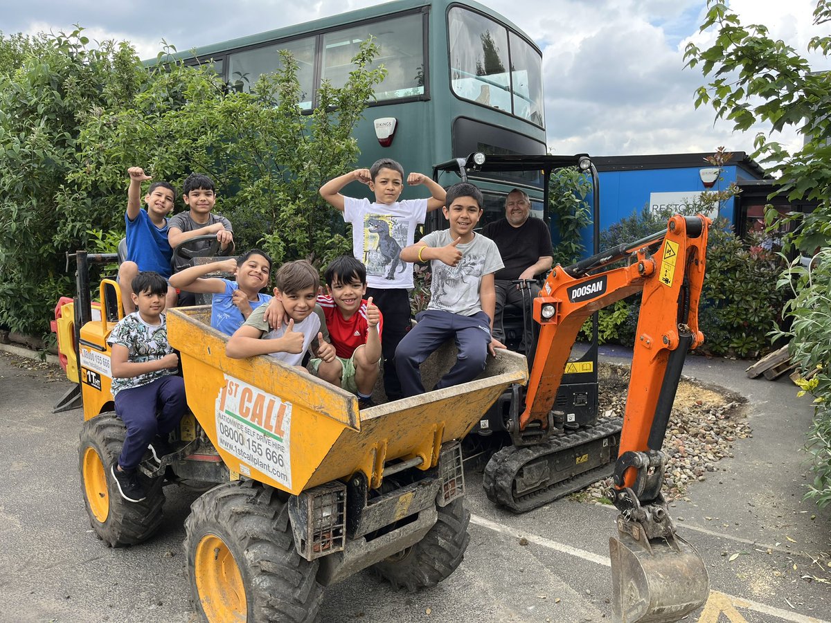 Thank you to Andy from #EdenDevelopments for going above and beyond by coming out on a weekend to help with our landscaping! Your dedication means the world to us. The kids had an absolute blast helping where they could - moments like these make our community truly special! 🌟🚜