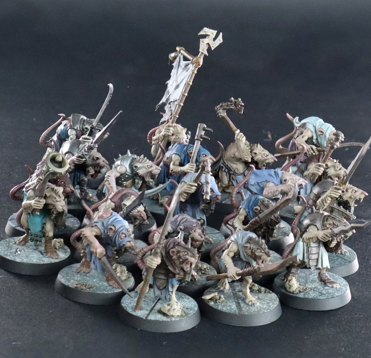 Lieo's tweet photo. @warhammer Old clanrats but good clanrats https://t.co/WwfKsBXUIg
