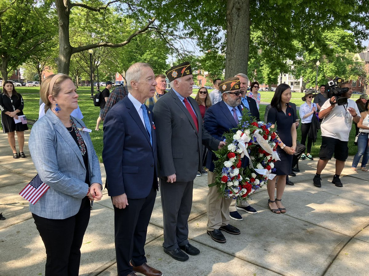 EdforBoston's tweet photo. Proud to join Gold Star Families, fellow veterans, elected officials and South Boston neighbors for today’s @FitzyVFW561 Memorial Day ceremony. We will always honor and respect our Gold Star Families and U.S. service members who made the supreme sacrifice for our nation. #bospoli https://t.co/5m760XNxeH