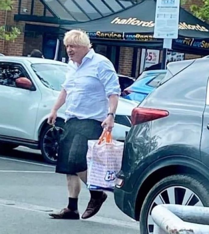 Tim Walker tweet media