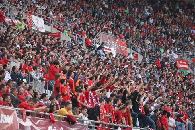 fans1908rmucf's tweet photo. Ya pueden ir tirando ese champán que algunos tienen guardado, que el murcianismo está muy vivo. https://t.co/964ooWASwU